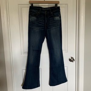 NWOT American Eagle Hi-Rise Slim Flare Jeans